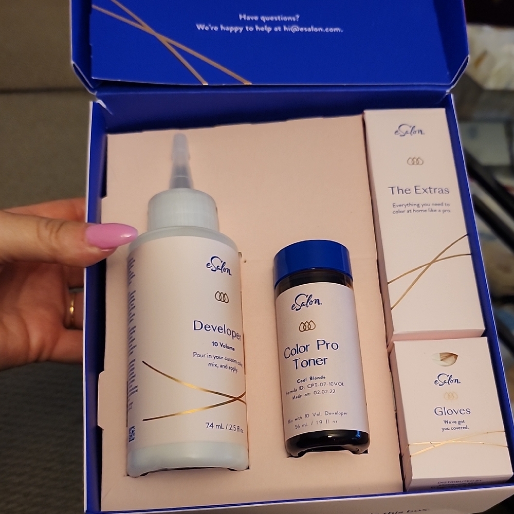 SALONI Hair Color Kit with Developer and Toner - Purple